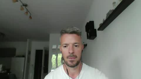 Snapshot of minka28 chatting on 9, 6, 2026 minka28 online show from 9, 6, 2026