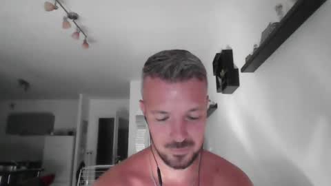 Snapshot of minka28 chatting on 19, 7, 2026 minka28 online show from 19, 7, 2026