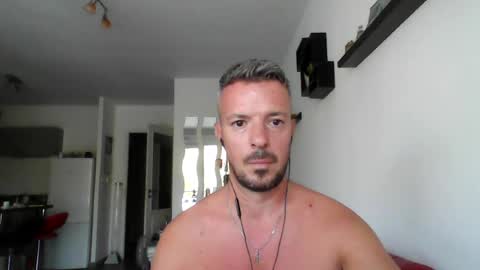 Snapshot of minka28 chatting on 6, 8, 2026 minka28 online show from 6, 8, 2026