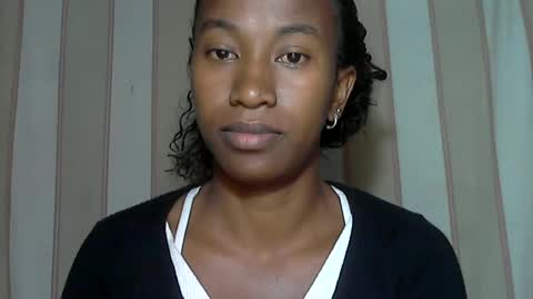 Snapshot of minouch211907 chatting on 15, 2, 2025 minouch211907 online show from 15, 2, 2025