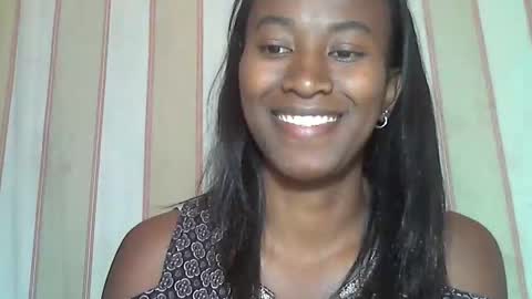 Snapshot of minouch211907 chatting on 21, 9, 2025 minouch211907 online show from 21, 9, 2025