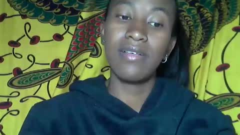 Snapshot of minouch211907 chatting on 24, 9, 2025 minouch211907 online show from 24, 9, 2025