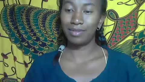 Snapshot of minouch211907 chatting on 15, 10, 2025 minouch211907 online show from 15, 10, 2025