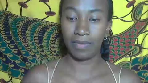 Snapshot of minouch211907 chatting on 15, 10, 2025 minouch211907 online show from 15, 10, 2025