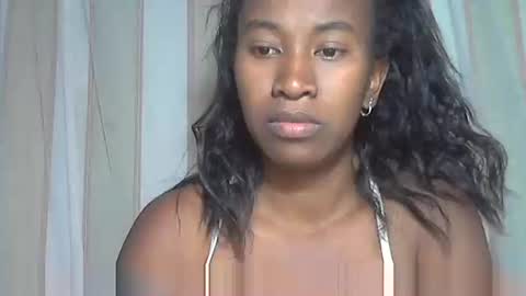 Snapshot of minouch211907 chatting on 26, 10, 2025 minouch211907 online show from 26, 10, 2025