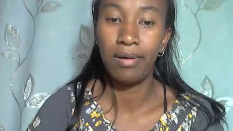 minouch211907 online show from 6, 4, 2026