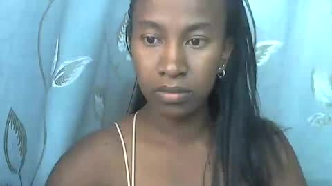 Snapshot of minouch211907 chatting on 5, 7, 2026 minouch211907 online show from 5, 7, 2026