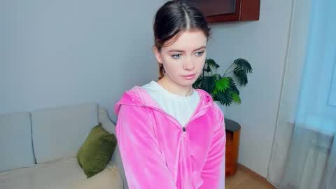 Snapshot of mintykisss chatting on 30, 11, 2025 Linda online show from 30, 11, 2025