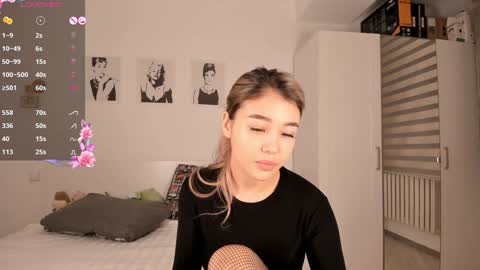 Snapshot of miraann chatting on 4, 2, 2025 Mirana online show from 4, 2, 2025