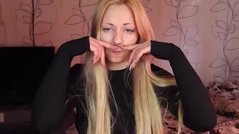 Snapshot of mirahardmanxx chatting on 10, 3, 2025 Happy New Year  online show from 10, 3, 2025