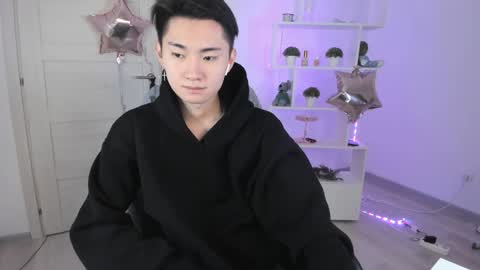              online show from 3, 12, 2024