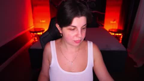 Snapshot of mirandawarm chatting on 4, 11, 2025 Miranda online show from 4, 11, 2025