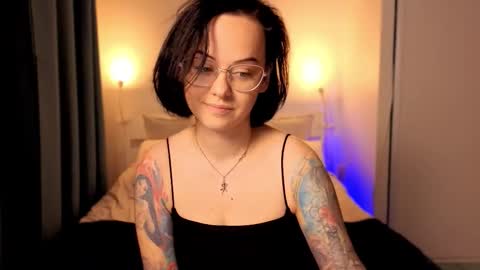 MiraSkyy online show from 21, 10, 2025