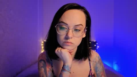 MiraSkyy online show from 23, 3, 2026