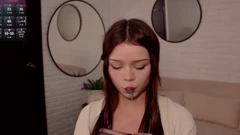 Snapshot of miroslavaluewe chatting on 25, 11, 2025 Miroslava online show from 25, 11, 2025