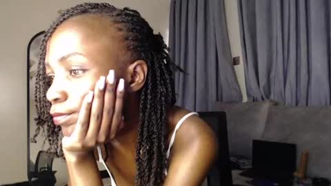 Snapshot of mis_kaylee chatting on 16, 6, 2026 mis_kaylee online show from 16, 6, 2026