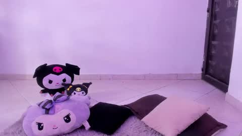 Misa Independent model online show from 19, 12, 2024