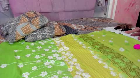 Mishell online show from 16, 11, 2025