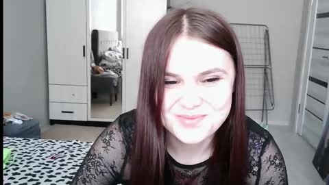 Snapshot of mishelle_model chatting on 4, 2, 2026 Mishelle online show from 4, 2, 2026