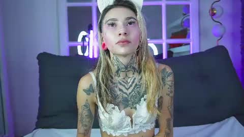 Snapshot of miss___angel chatting on 26, 6, 2026 miss___angel online show from 26, 6, 2026