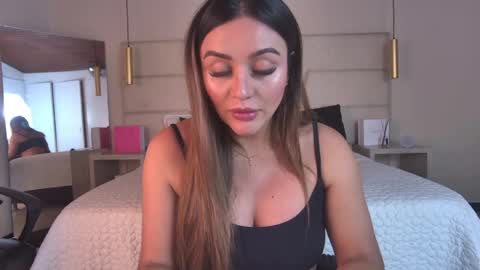 miss__ary_ online show from 26, 5, 2026