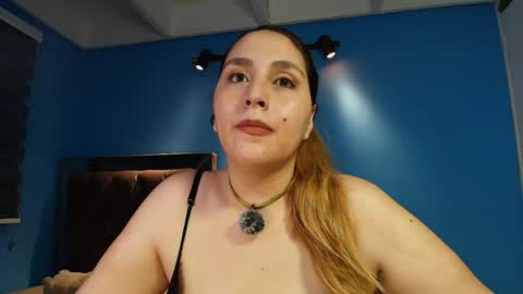 Snapshot of miss_anny18 chatting on 6, 5, 2026 Anny online show from 6, 5, 2026