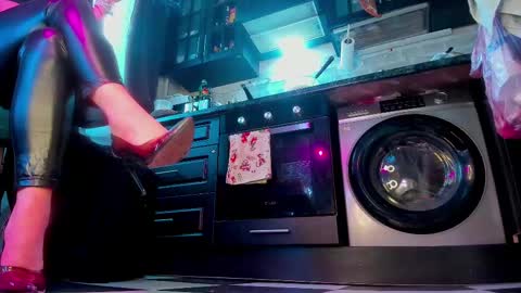 missAsmodeus online show from 4, 3, 2025