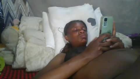 miss_belllo online show from 12, 3, 2025