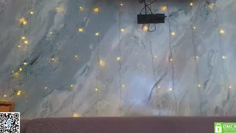 Snapshot of miss_bubbles chatting on 17, 7, 2026 Sandy online show from 17, 7, 2026