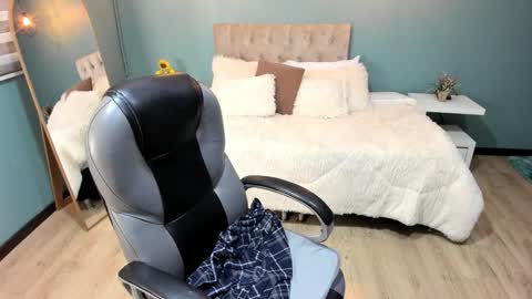 Snapshot of miss_cataleya__ chatting on 24, 10, 2025 Cataleya online show from 24, 10, 2025