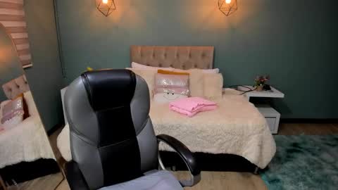 Snapshot of miss_cataleya__ chatting on 20, 12, 2025 Cataleya online show from 20, 12, 2025