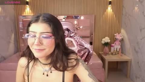Snapshot of miss_devil_s chatting on 21, 2, 2026 miss_devil_s online show from 21, 2, 2026