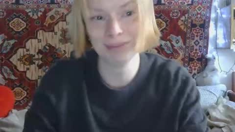 Snapshot of miss_elistia_ chatting on 4, 5, 2026 Elis online show from 4, 5, 2026