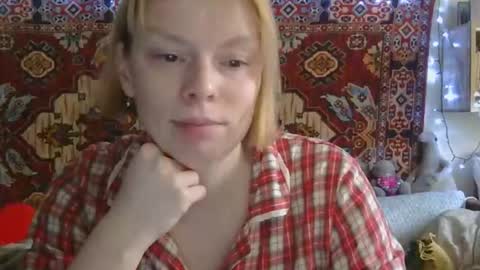 Snapshot of miss_elistia_ chatting on 14, 5, 2026 Elis online show from 14, 5, 2026