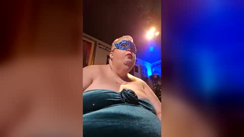 Snapshot of miss_ella_rose chatting on 25, 7, 2026 miss_ella_rose online show from 25, 7, 2026