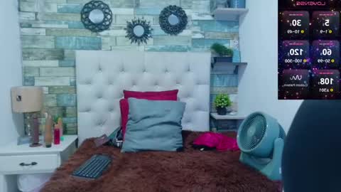 miss_evans_ online show from 16, 5, 2026