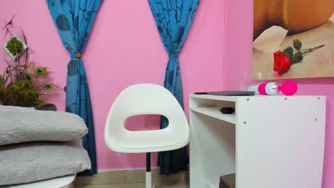 Monica Patricia online show from 18, 12, 2024