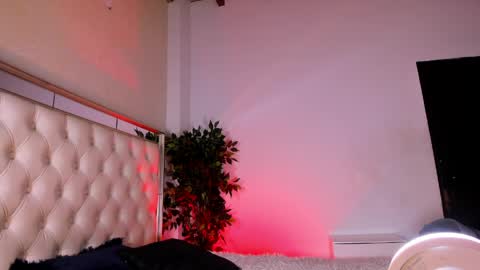 miss_khalifadoll online show from 3, 6, 2026