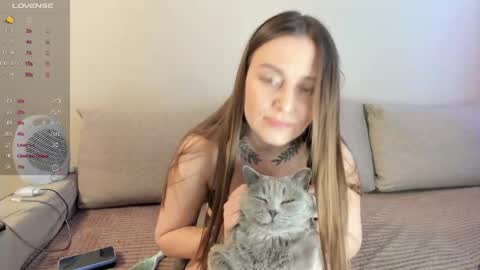 Snapshot of miss_kitty13 chatting on 15, 5, 2026 Kitty online show from 15, 5, 2026