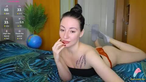 Laura online show from 24, 10, 2025