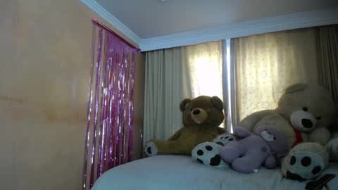 lilieth  online show from 13, 12, 2024