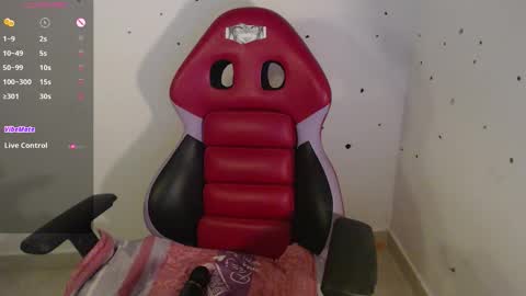 ly independent model online show from 4, 3, 2026