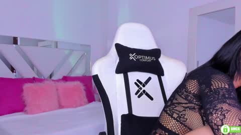   online show from 15, 1, 2025