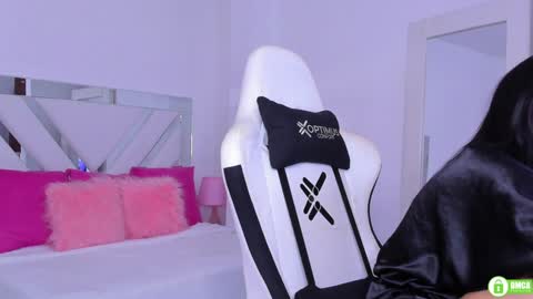   online show from 18, 1, 2025