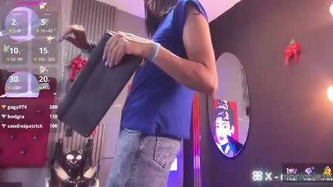 Miss Nicole online show from 28, 7, 2026