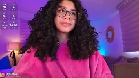 Snapshot of miss_sidney chatting on 22, 6, 2026 Amy Olivera online show from 22, 6, 2026