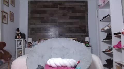 Goddess Laura online show from 20, 9, 2025