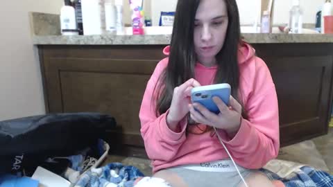 Bella online show from 4, 2, 2025