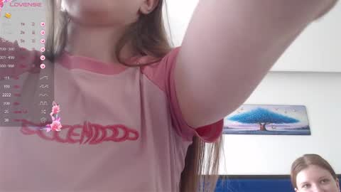 Snapshot of miss_sweetbb chatting on 17, 2, 2025 Bella online show from 17, 2, 2025