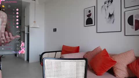 Snapshot of miss_sweetbb chatting on 28, 2, 2025 Bella online show from 28, 2, 2025